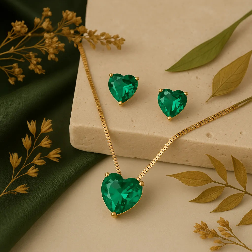 Conjunto Dourado de Coração Verde